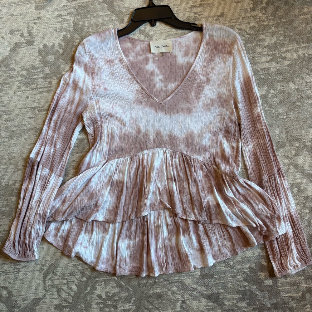 Tie-Dye V-Neck Peplum Top Size Medium Blush Color